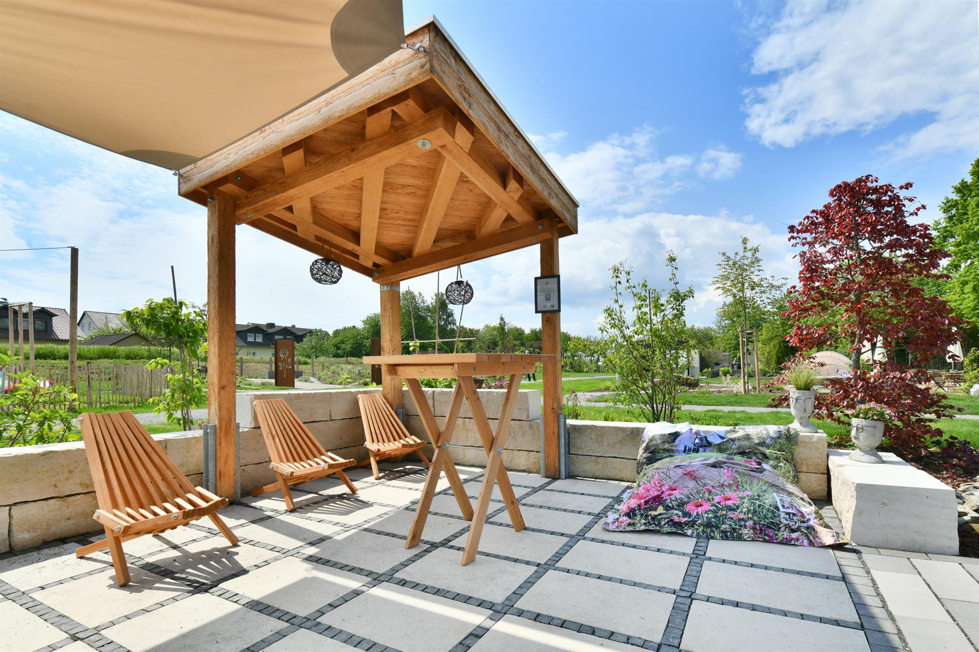 Dirk Kopf lässt die Blicke der Landesgartenschau-Besucher in die Ferne schweifen